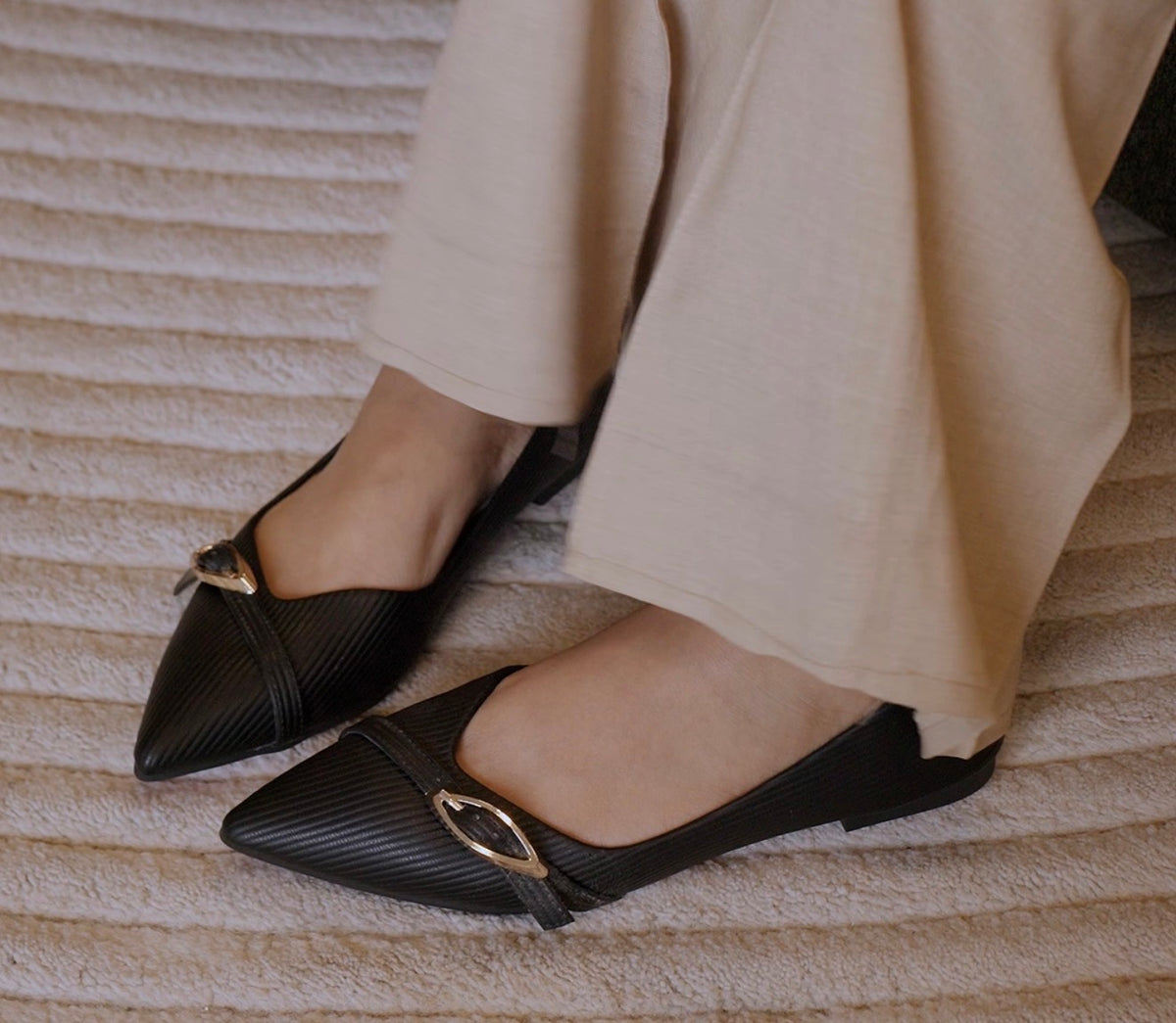 Sloane - Black